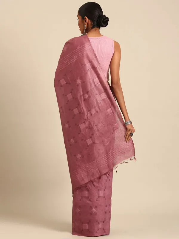 Pink_colour_Silk_Blend_Saree_for_Women