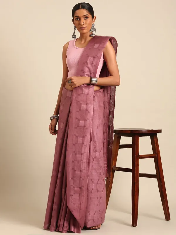 Pink_colour_Silk_Blend_Saree_for_Women