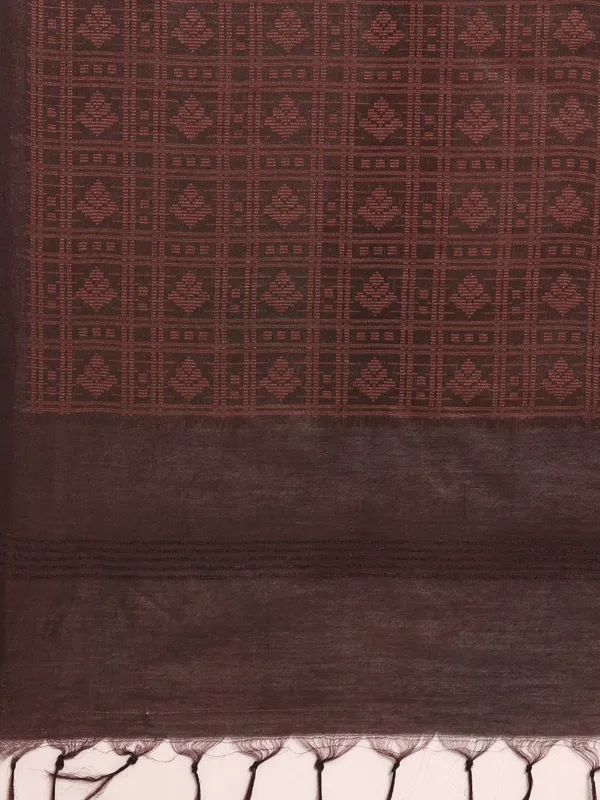 Brown_colour_Silk_Blend_Saree_for_Women