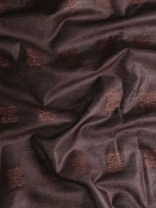 Brown_colour_Silk_Blend_Saree_for_Women