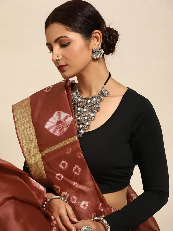 Maroon_colour_Pure_Silk_Saree_for_Women