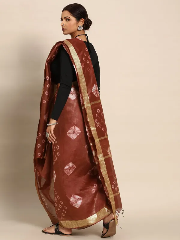 Maroon_colour_Pure_Silk_Saree_for_Women