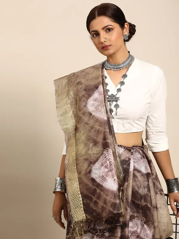 Brown_colour_Pure_Silk_Saree_for_Women