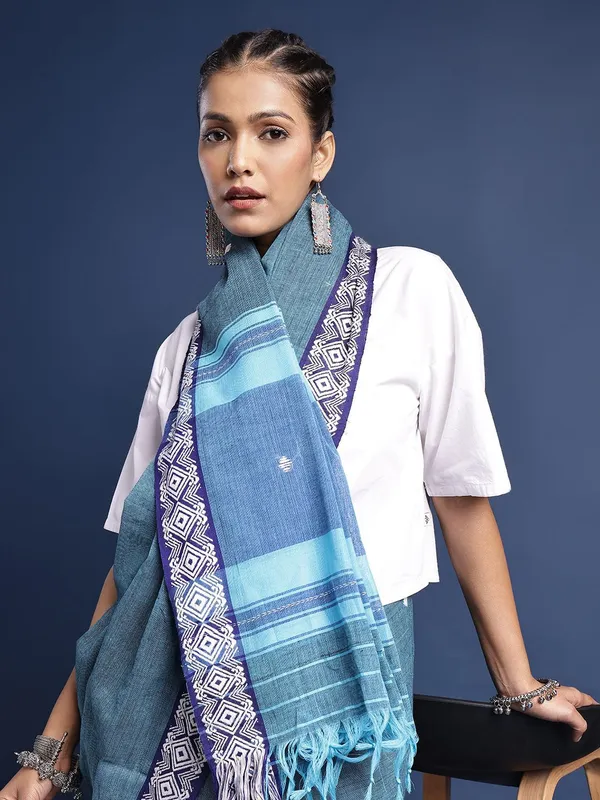 Blue_colour_Pure_Cotton_Saree_for_Women