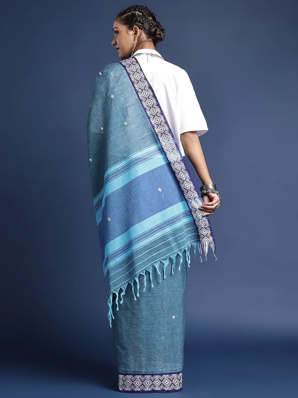 Blue_colour_Pure_Cotton_Saree_for_Women