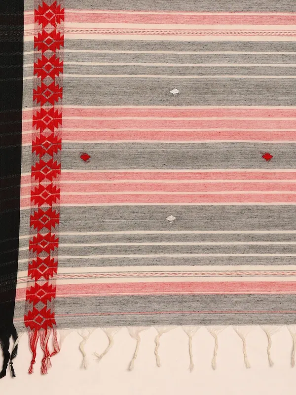 Grey_colour_Pure_Cotton_Saree_for_Women