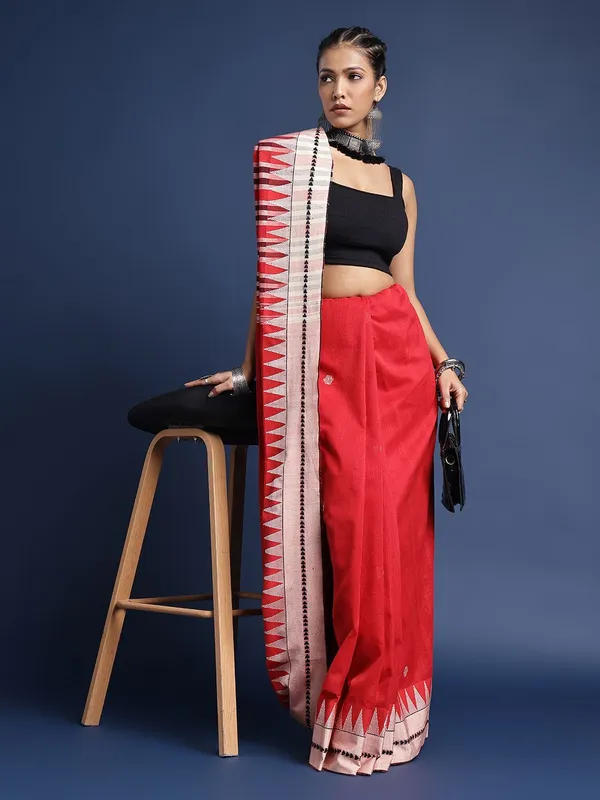 Red_colour_Pure_Cotton_Saree_for_Women
