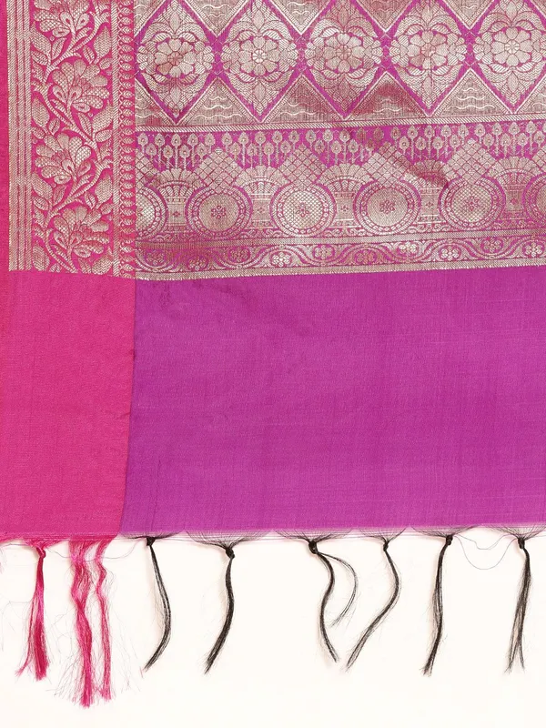 Green_colour_Silk_Blend_Saree_for_Women