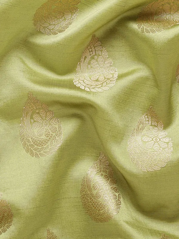 Green_colour_Silk_Blend_Saree_for_Women