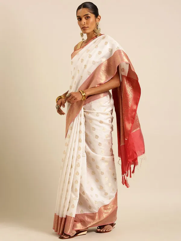 White_colour_Silk_Blend_Saree_for_Women