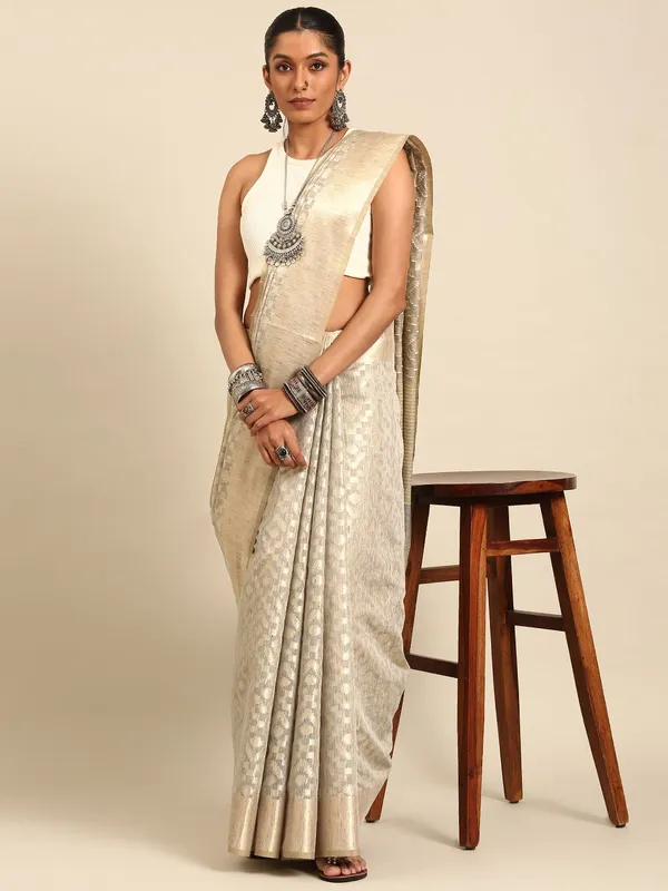 Grey_colour_Cotton_Blend_Saree_for_Women