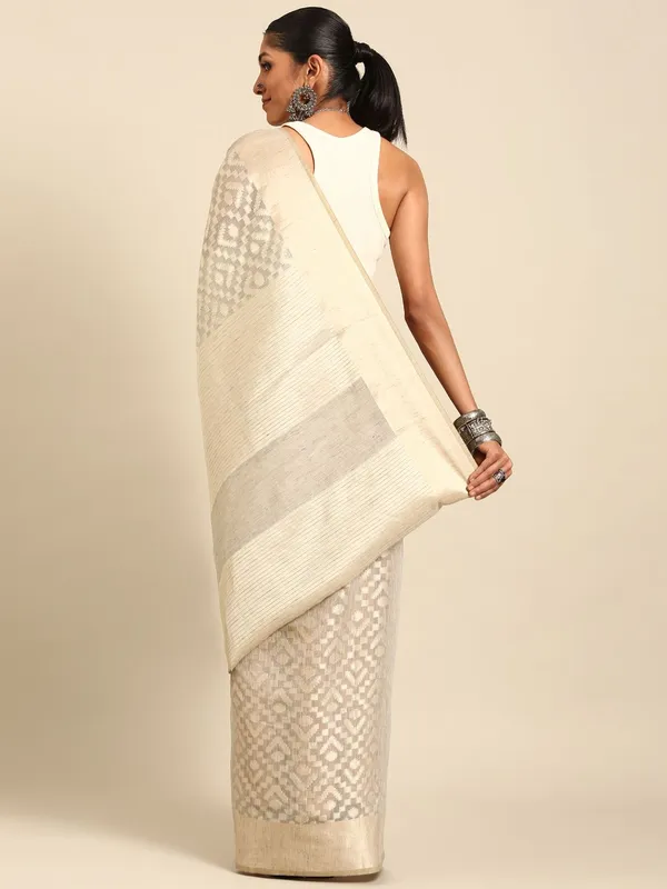 Grey_colour_Cotton_Blend_Saree_for_Women