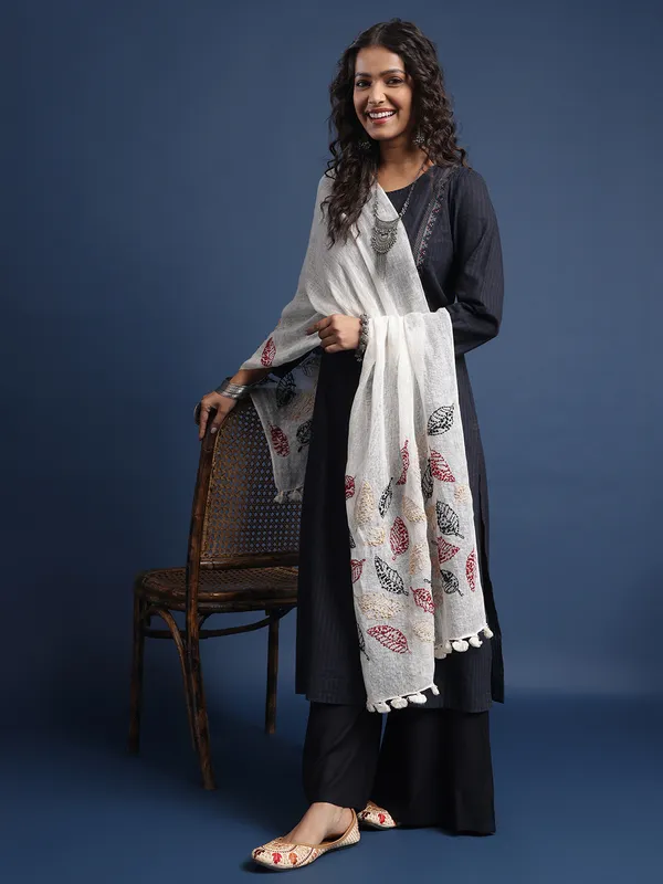Off_White_Linen_Stoles_For_Women