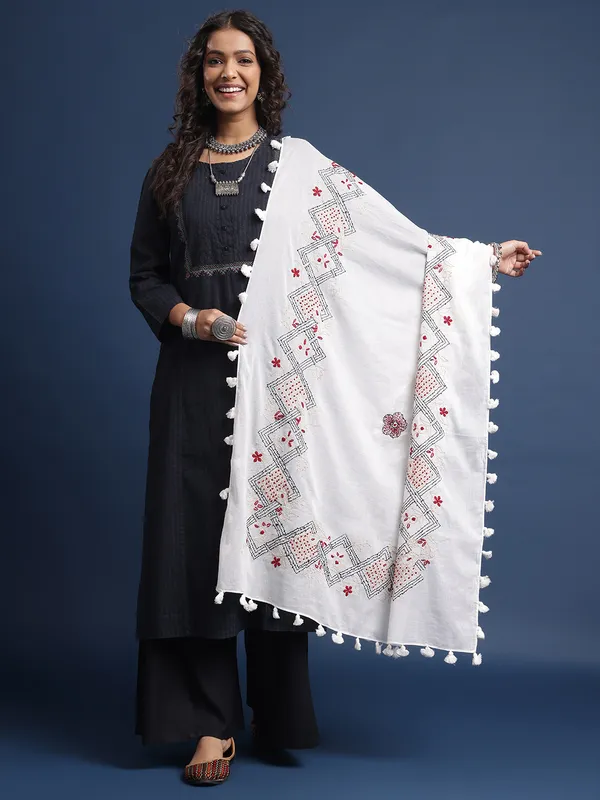 White_Chanderi_Stoles_For_Women