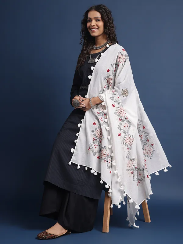 White_Chanderi_Stoles_For_Women