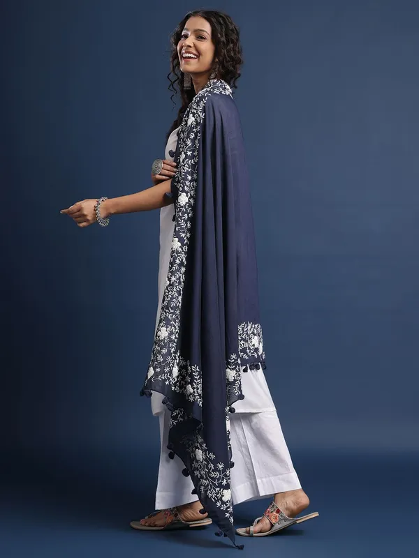 Blue_colour_Chanderi_Dupatta_for_Women