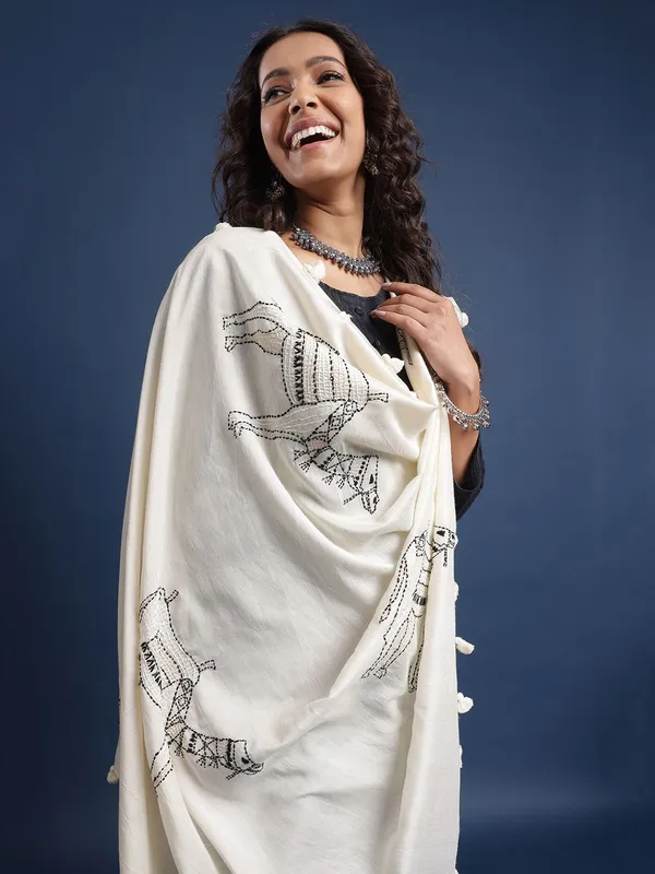 Off_White_colour_Chanderi_Dupatta_for_Women