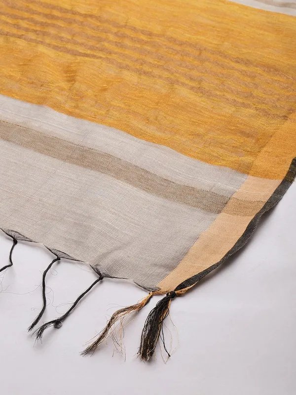 Grey_colour_Silk_Blend_Dupatta_for_Women