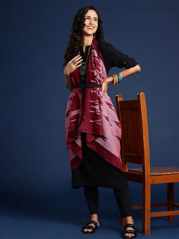 Maroon_colour_Silk_Blend_Dupatta_for_Women