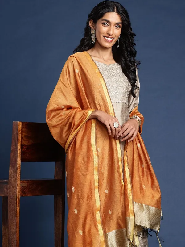 Orange_colour_Silk_Blend_Dupatta_for_Women