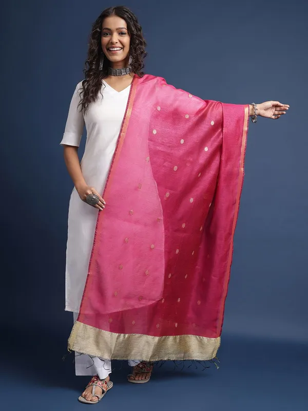 Pink_colour_Silk_Blend_Dupatta_for_Women