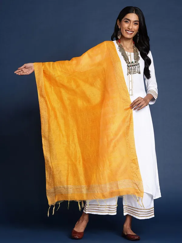 Yellow_colour_Silk_Blend_Dupatta_for_Women