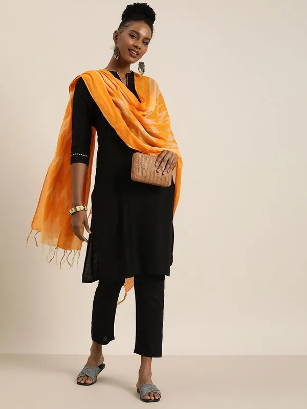 Yellow_colour_Cotton_Dupatta_for_Women