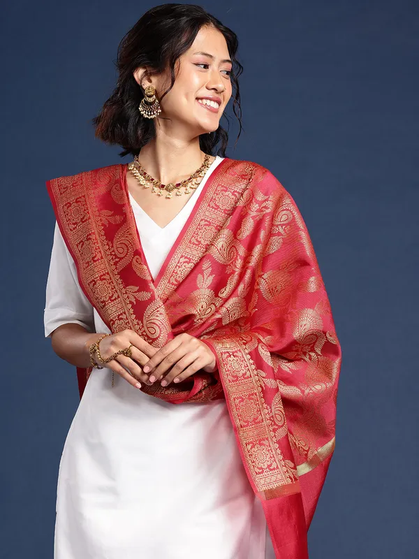 Maroon_colour_Silk_Blend_Dupatta_for_Women