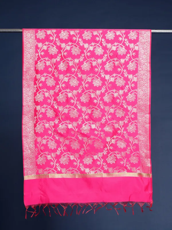 Pink_colour_Silk_Blend_Dupatta_for_Women
