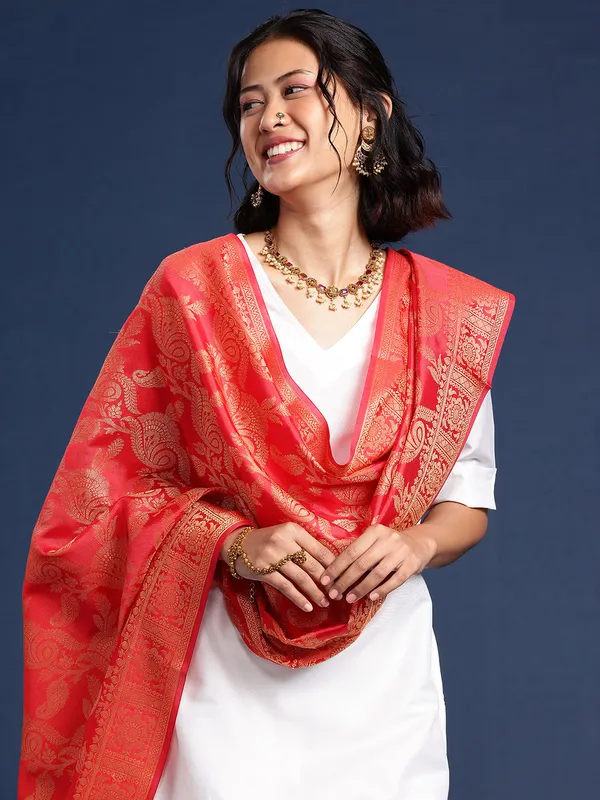 Red_colour_Silk_Blend_Dupatta_for_Women
