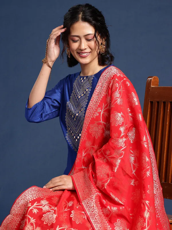 Red_colour_Silk_Blend_Dupatta_for_Women