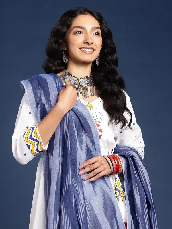 Blue_colour_Pure_Cotton_Dupatta_for_Women