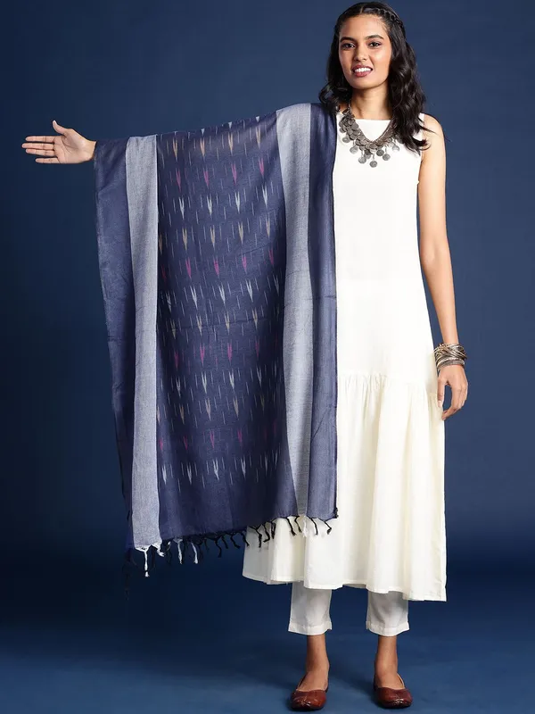Blue_colour_Pure_Cotton_Dupatta_for_Women