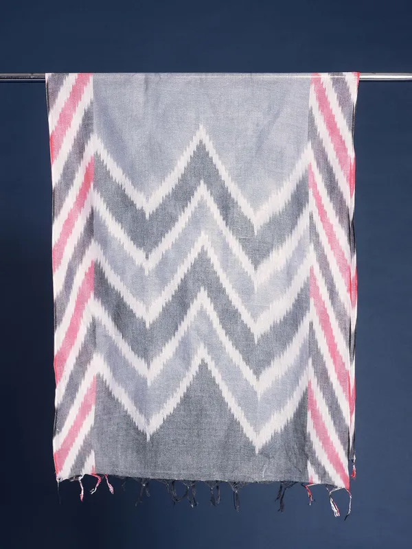 Grey_colour_Pure_Cotton_Dupatta_for_Women