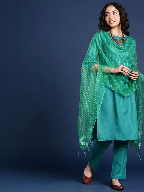 Green_colour_Silk_Blend_Dupatta_for_Women