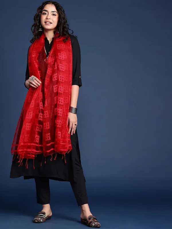 Red_colour_Silk_Blend_Dupatta_for_Women