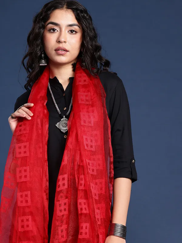 Red_colour_Silk_Blend_Dupatta_for_Women