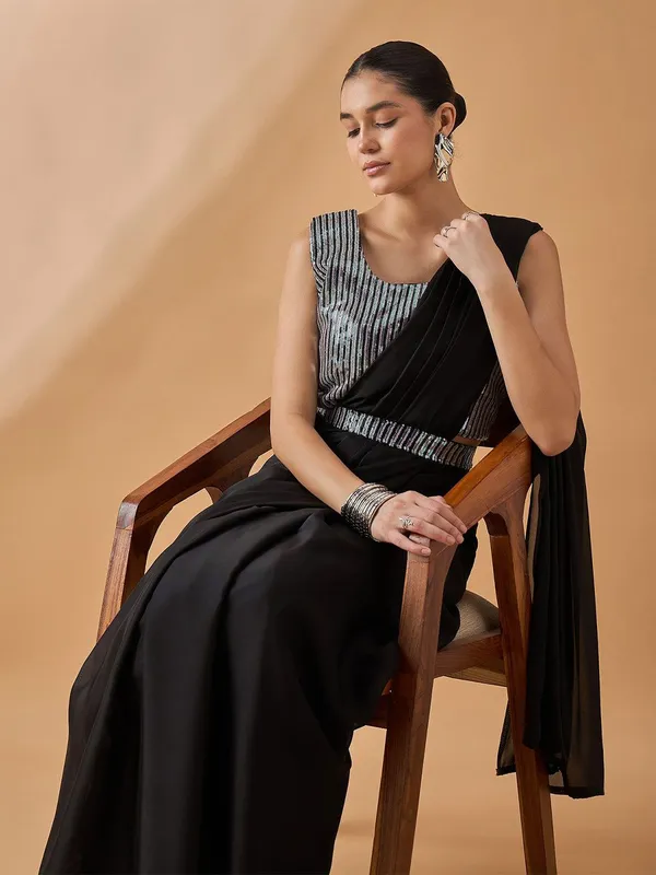 Black_colour_Satin_Saree_for_Women