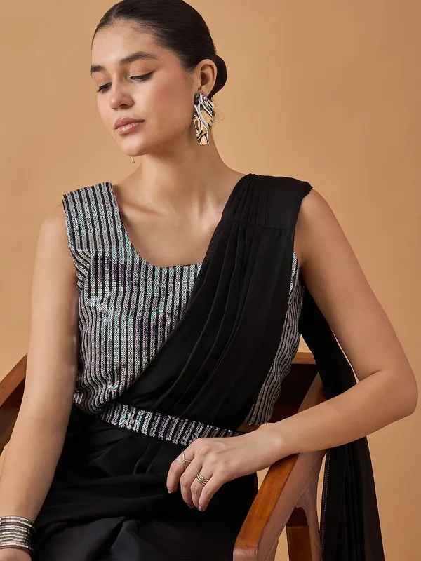 Black_colour_Satin_Saree_for_Women