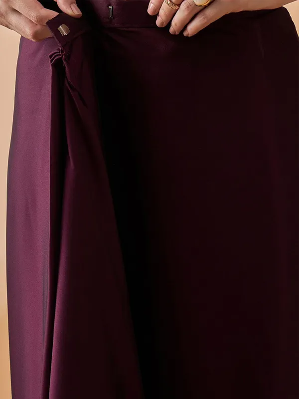 Maroon_colour_Satin_Saree_for_Women
