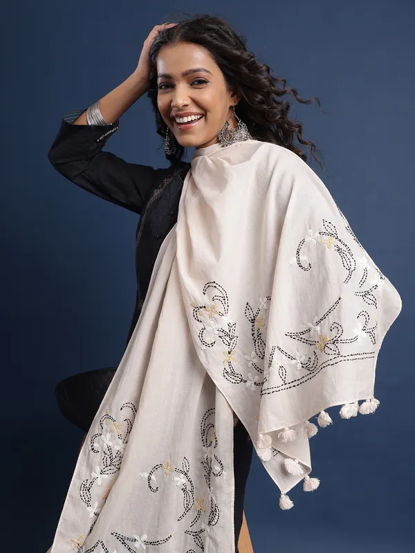Off_White_Pure_Cotton_Stoles_For_Women