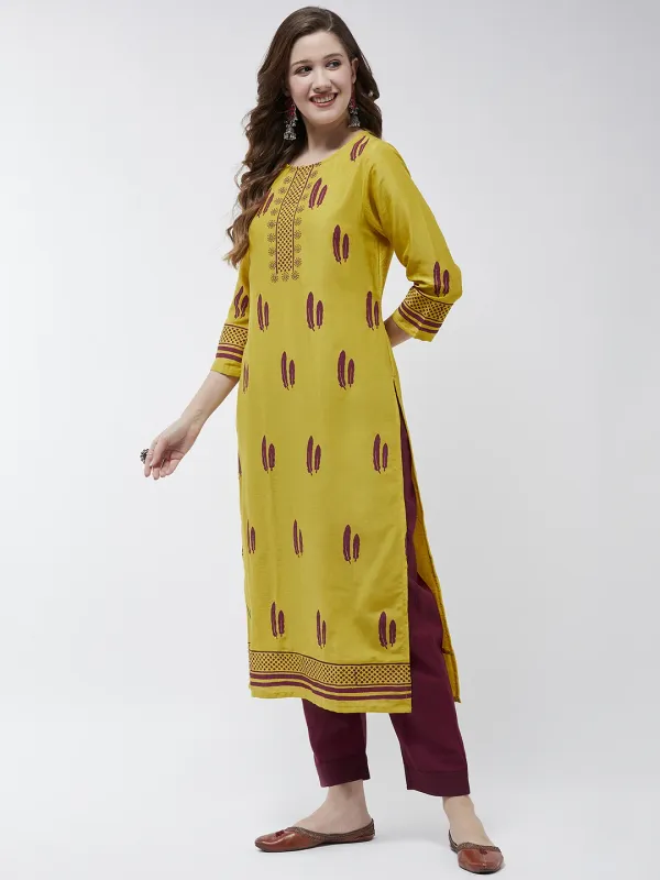 Allover_Banana_Leaf_Printed_Kurta_With_Contrast_Pant_Set