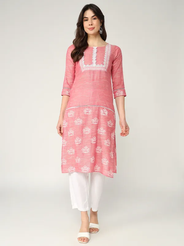Straight_Fit_Printed_Kurta_With_Lace_At_Front_Yoke