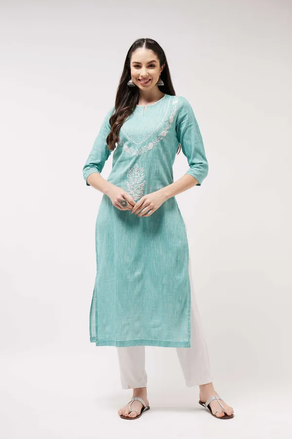 Chambray_Embroidered_Quarter_Sleeves_Kurta