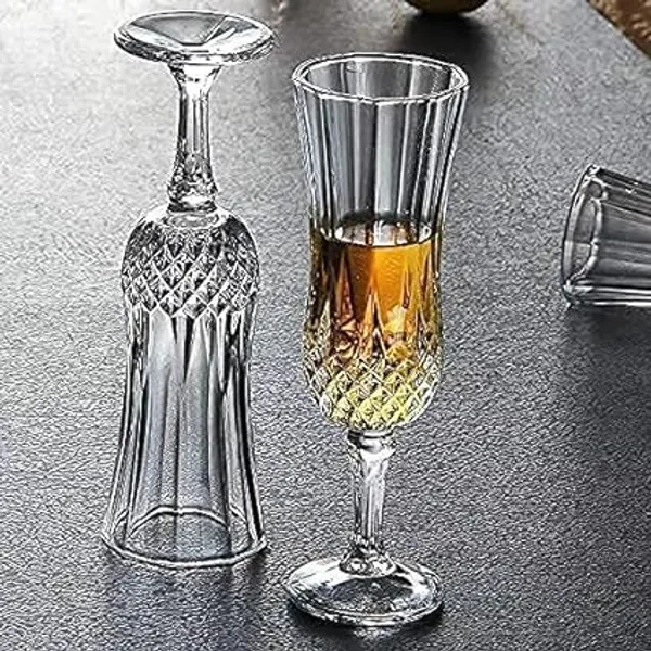 Transparent_Clear_Crystal_Clear_Champagne_Glasses_Set_200Ml_Premium_Glasses_Pack_Of_4_Designer_Glass_For_Taking_And_Serving_Various_Drinks_(_200Ml)_(Champagne)