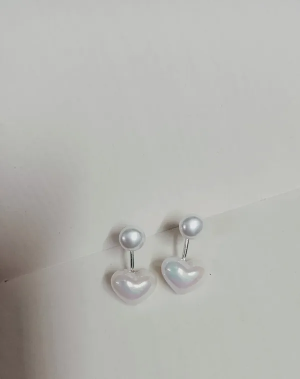 Off_White_Pearl_Heart_Elegance_Earrings_For_Women