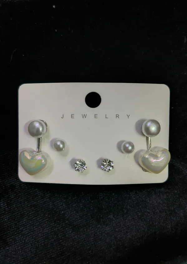 Off_White_Pearl_Heart_Elegance_Earrings_For_Women