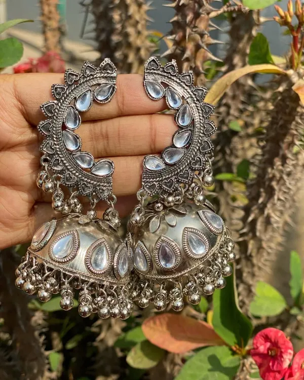 Silver_Crescent_Majesty_Jhumka_For_Women_(Pack_Of_2)