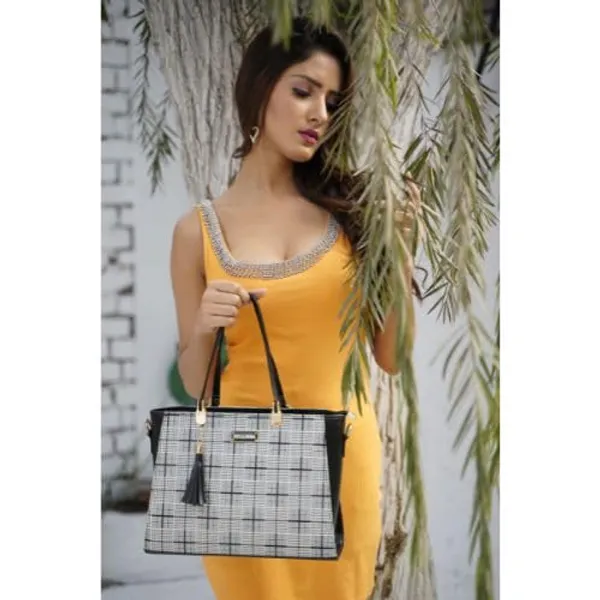 Red_Premium_Pu_Leather_Handbag_For_Women