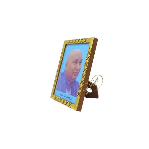 DIVINE_GURU_JI_Jai_Guru_Ji_Swaroop_Photo_Frame_9_x_6.5_cm_|_Golden_Border_Spiritual_Table_Frame_for_Home,_Office_&_Mandir_|_Devotional_Desk_Decor_&_Gift_Item